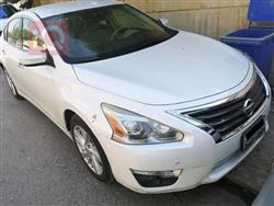 نيسان ألتيما